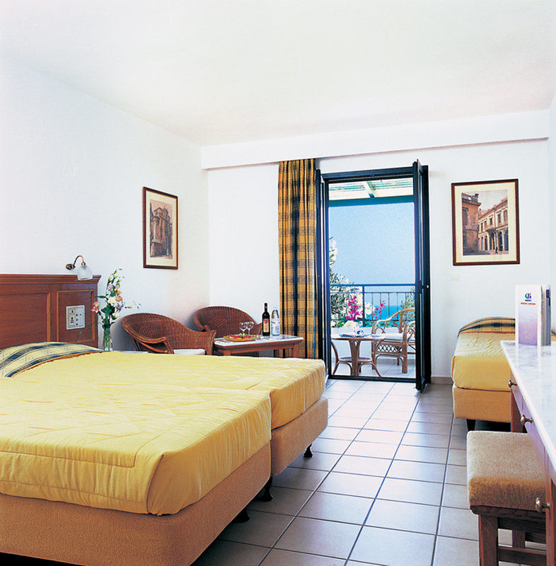 Chrissi Amoudia Hotel Anissaras Exterior photo